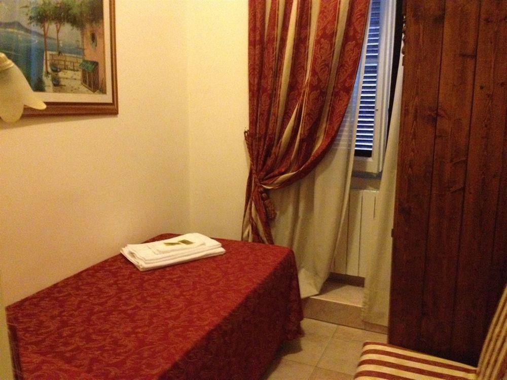 Hotel Sicilia Milan Bagian luar foto