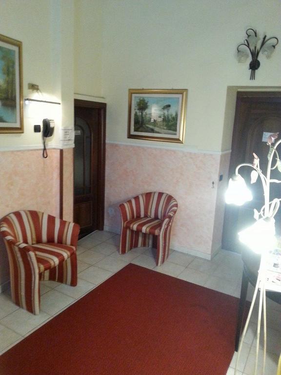 Hotel Sicilia Milan Bagian luar foto
