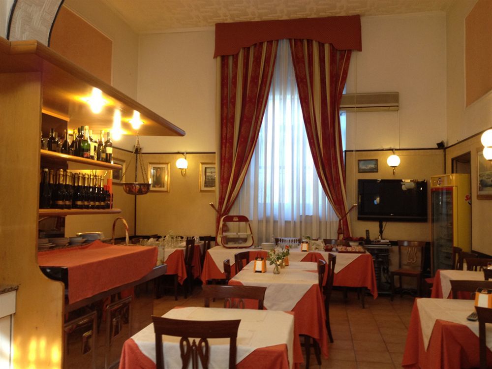 Hotel Sicilia Milan Bagian luar foto